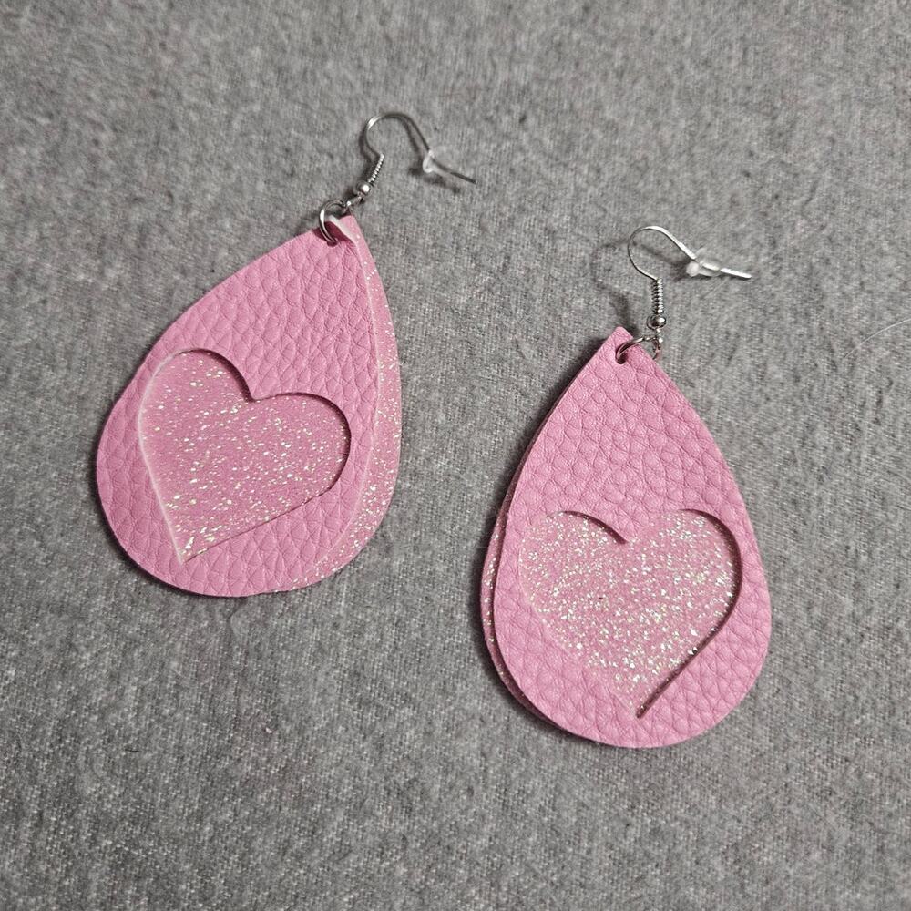 🦄 Boutique Pink Heart Teardrop Earrings ~ Valentine's Day or Romantic Night Out